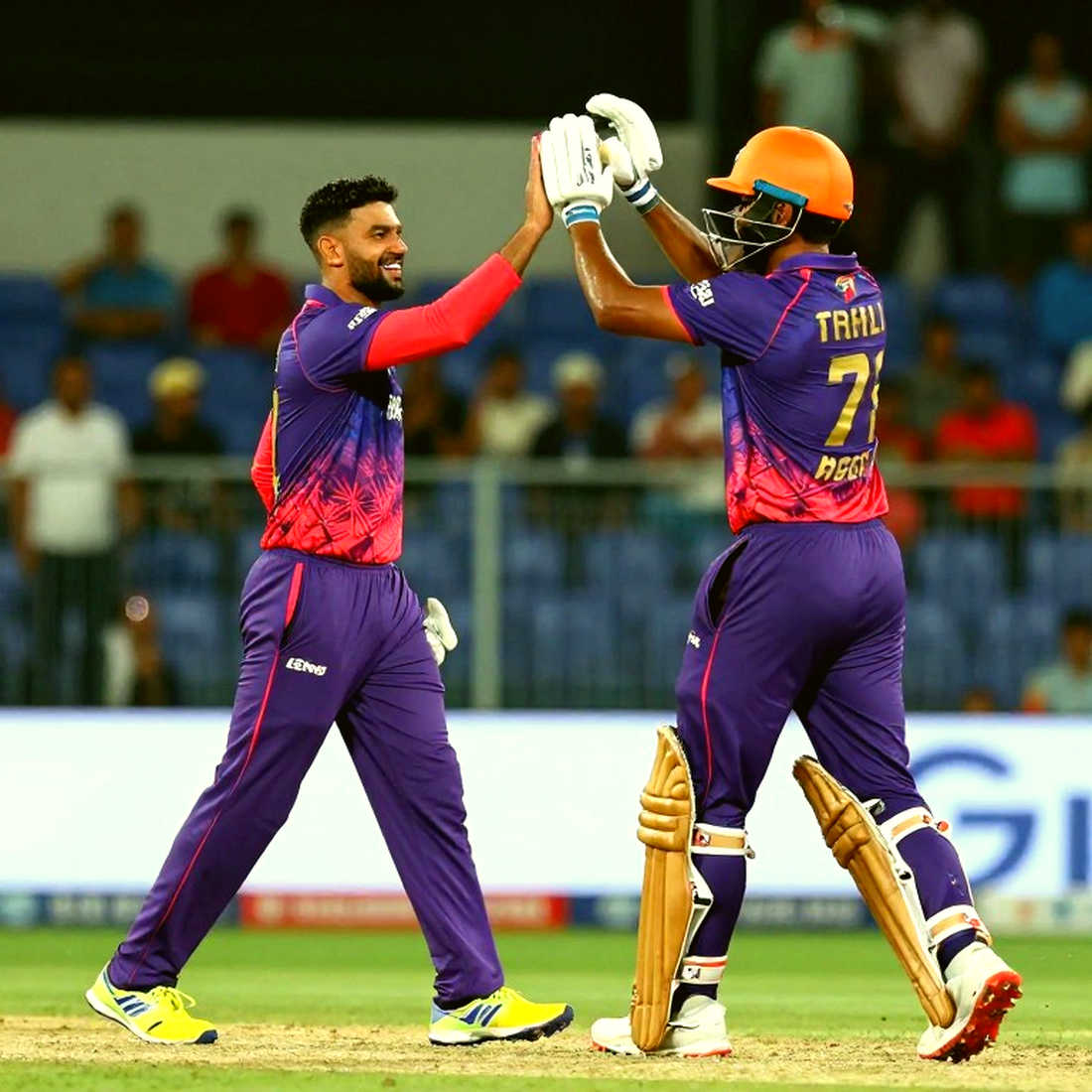 লেজার, এনওসি আর টাইমস্ট্যাম্প: এশিয়ার ক্রিকেট ট্রান্সফার উইন্ডোয় দাম আসলে কে ঠিক করে